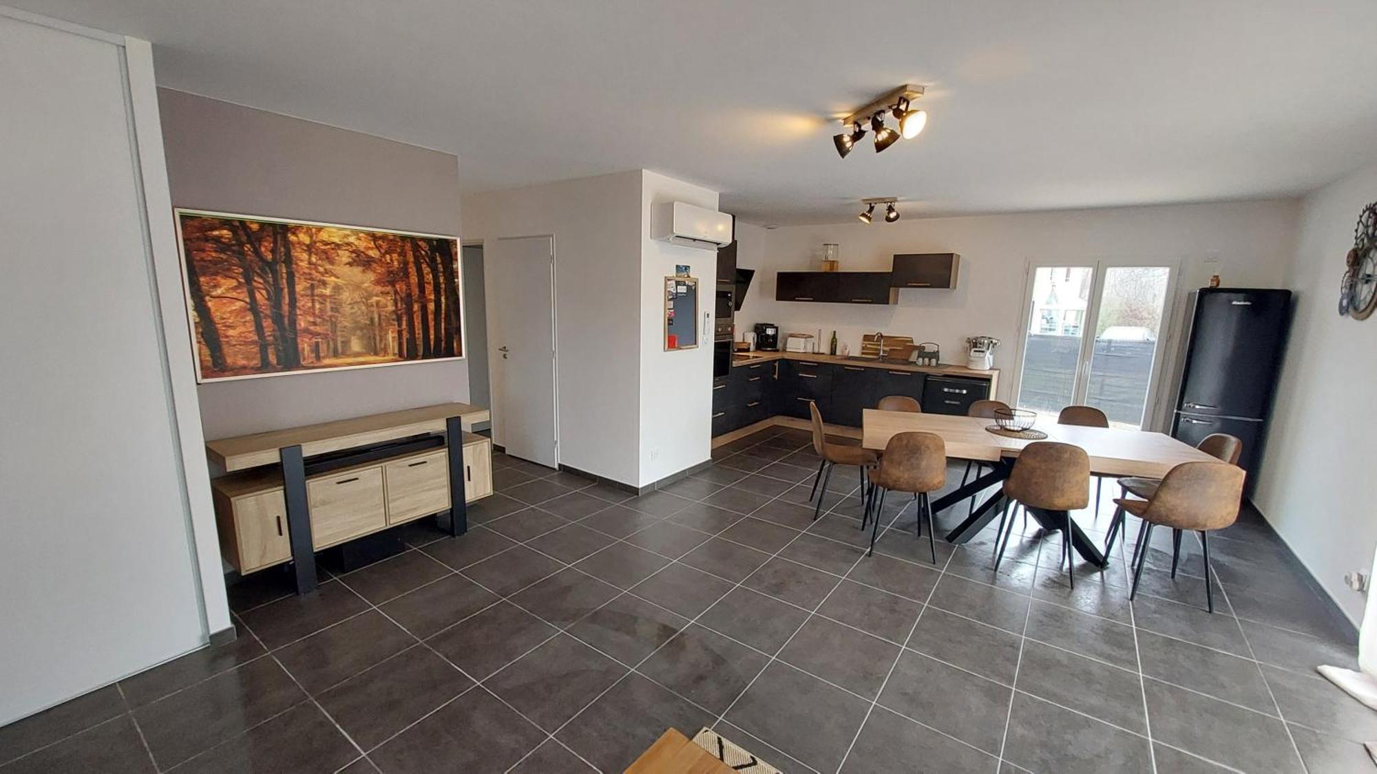 Maison Neuve Proche Station De Ski, 10 Couchages, Confort * Granieu